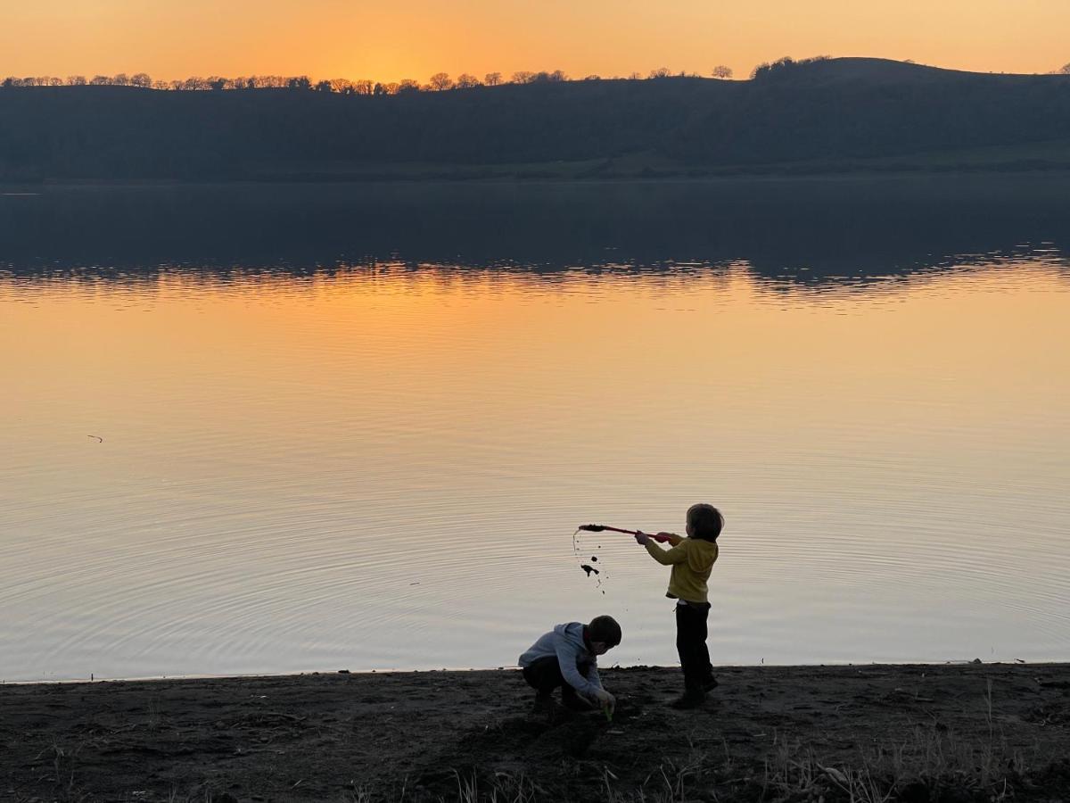 Agriturismo Potrero Grande Sul Lago Di Martignano Con Spiaggia カンパニャーノ・ディ・ローマ エクステリア 写真