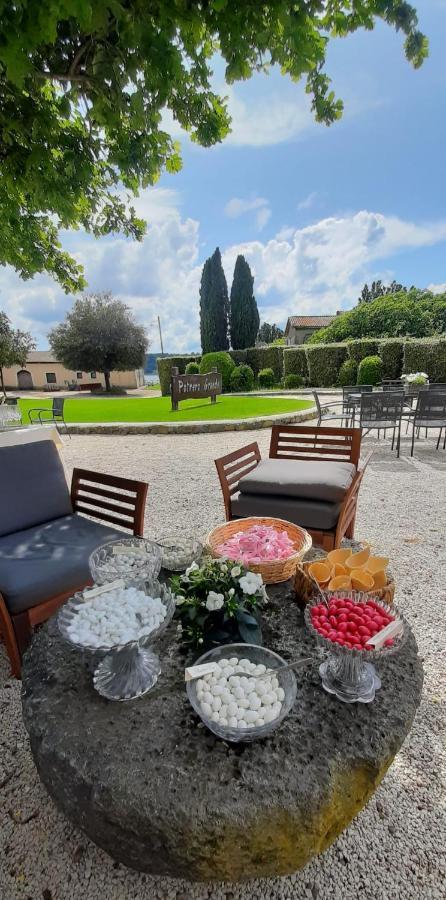 Agriturismo Potrero Grande Sul Lago Di Martignano Con Spiaggia カンパニャーノ・ディ・ローマ エクステリア 写真